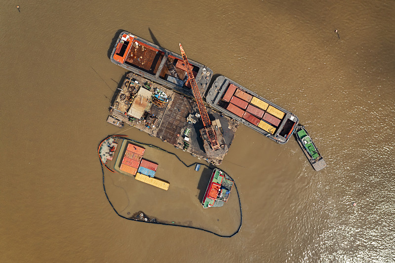 不良卖家“趁火打劫”！亚马逊现种族歧视图片引众怒，官方回应......