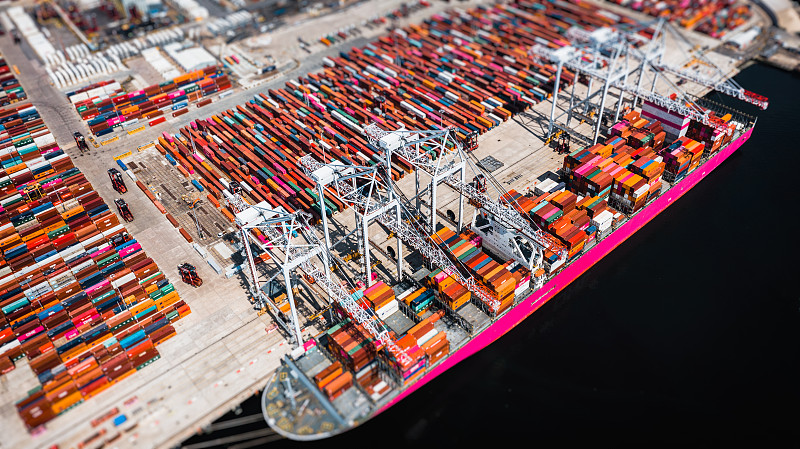 速卖通发布外国人宅家“剁手”清单:疯狂购买避孕套,把舞会面具当口罩 速卖通发布外国人宅家“剁手”清单:疯狂购买避孕套,把舞会面具当口罩