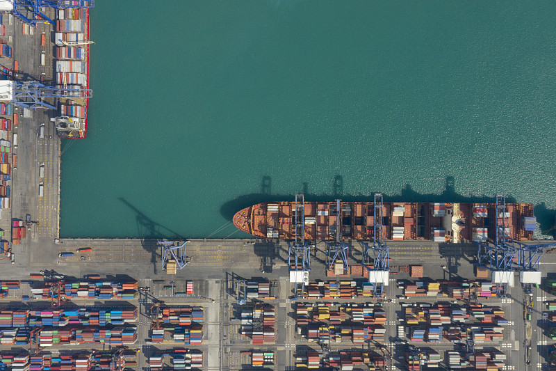 怎么做亚马逊的电商?新人能做批发商吗?