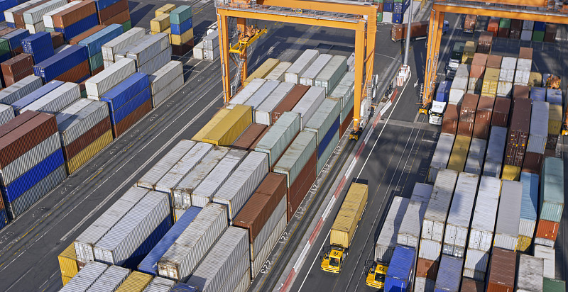 做亚马逊没有货源优势,就靠从1688和淘宝上采购上传,每个月销量可以做到...