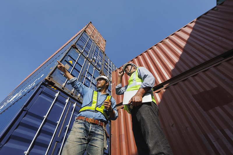 汽车内饰改装套件(座椅改装、内饰板改装)使用广东深圳国际物流运抵澳大利亚悉尼 汽车内饰改装套件(座椅改装、内饰板改装)使用广东深圳国际物流运抵澳大利亚悉尼