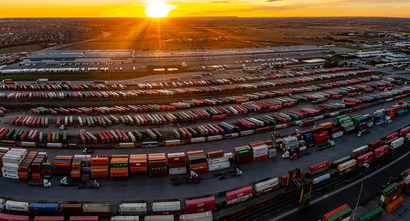 武侠小说利用深圳环球货运快速送达荷兰