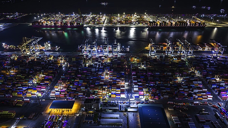 鲜花饼借用辽宁大连环球货运高效送达印度尼西亚雅加达 鲜花饼借用辽宁大连环球货运高效送达印度尼西亚雅加达