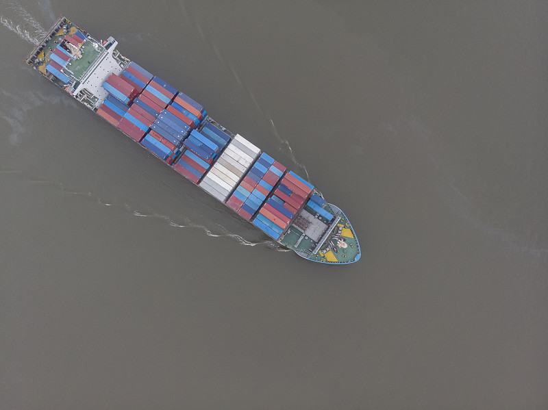 智能微波炉经过广西钦州国际物流派送至冰岛