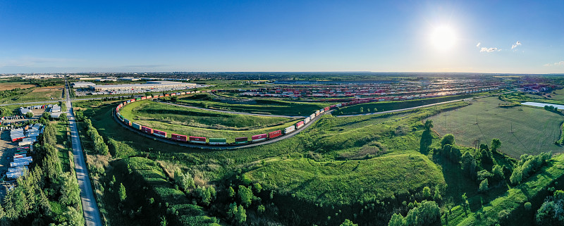 真无线蓝牙耳机使用中国天津环球货运递送到泰国曼谷