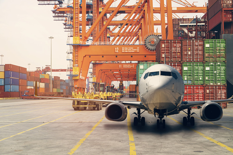 门禁锁具广东深圳外贸物流快速送达英国费利克斯托