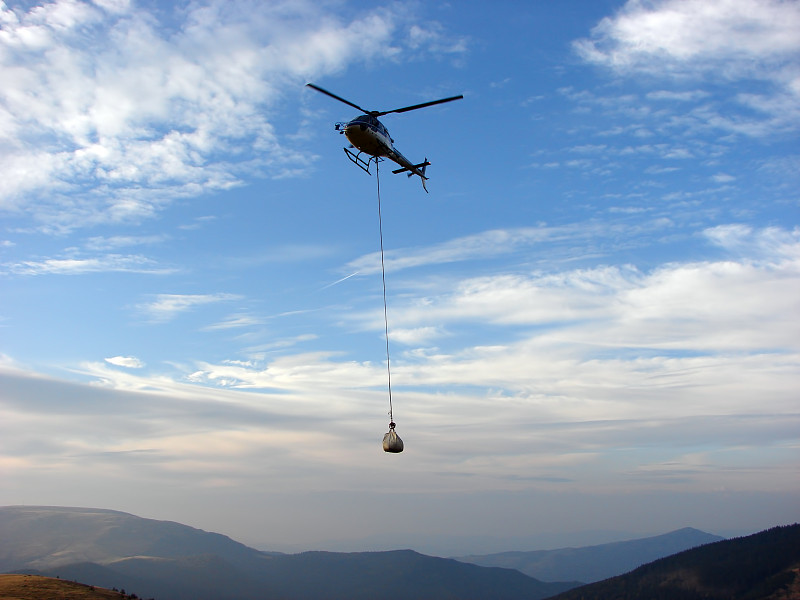 应急照明灯经西藏拉萨国际快递运到巴西桑托斯