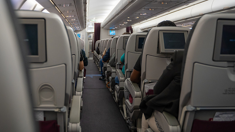 运动鞋采取深圳环球货运快速送达以色列