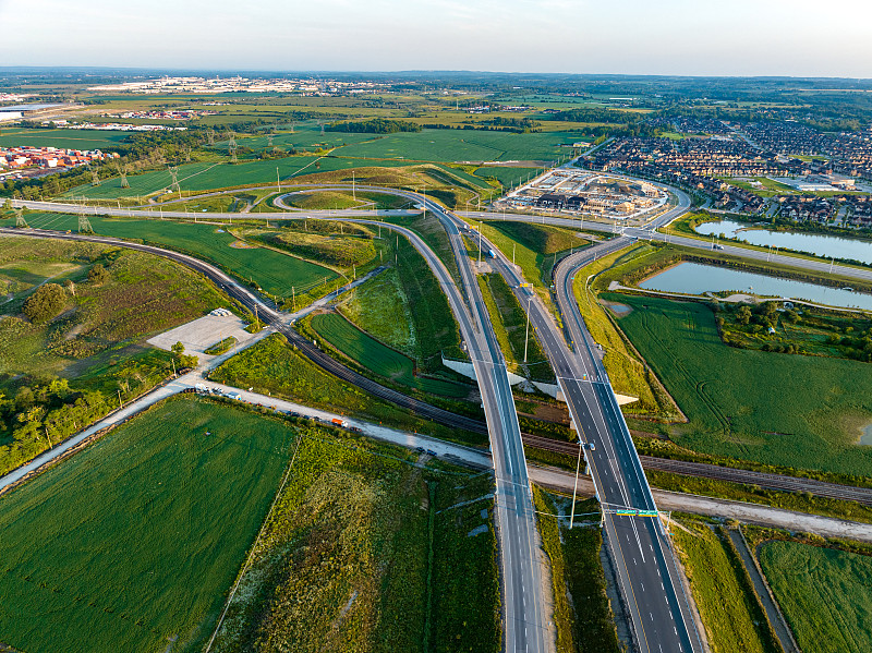美术工具套装借用中山跨国货运送抵斯洛文尼亚