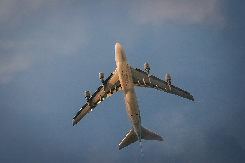 罐头运用浙江义乌国际快递运输到印度尼西亚雅加达