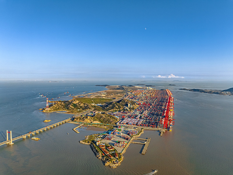 卫星接收机通过广东广州环球货运运抵加拿大温哥华