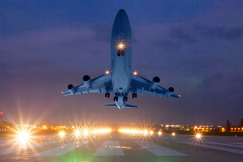 针线包经珠海跨国货运抵达冰岛 针线包经珠海跨国货运抵达冰岛