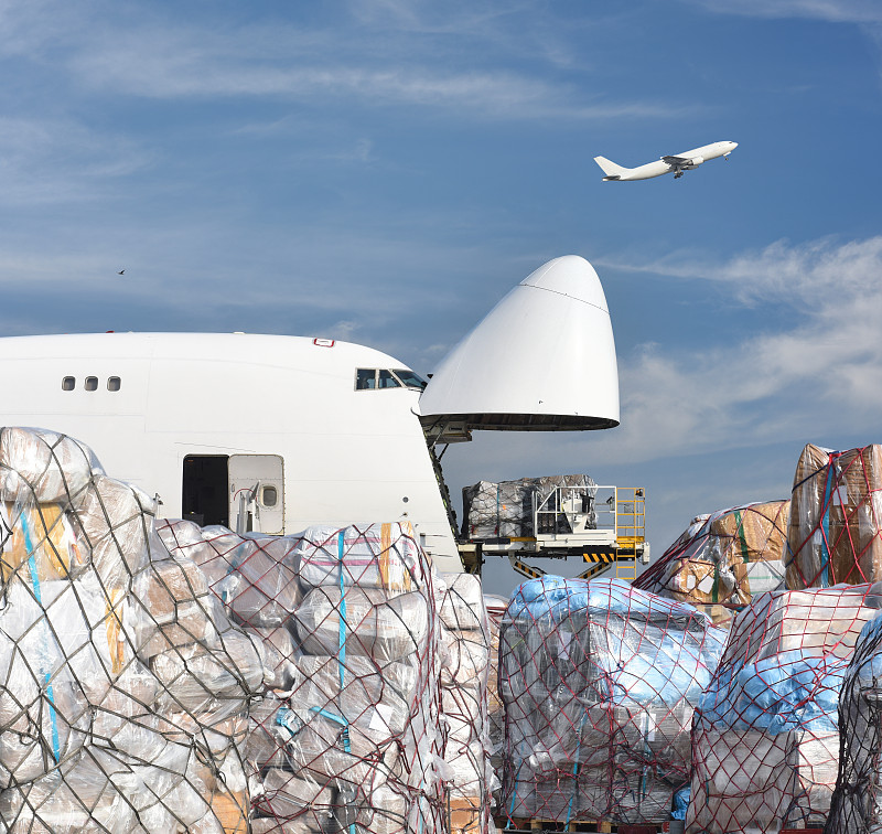 樱桃木利用广东深圳国际快递配送到印度孟买