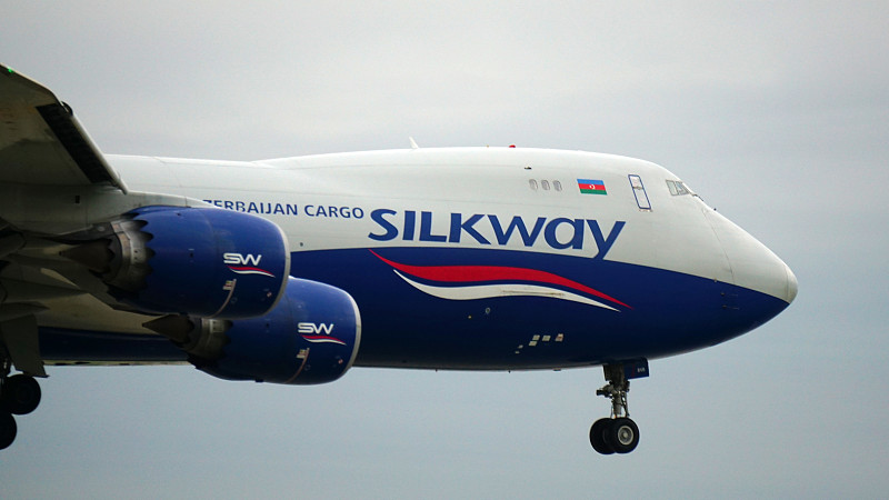 运动鞋借用中国上海外贸物流运抵德国汉堡