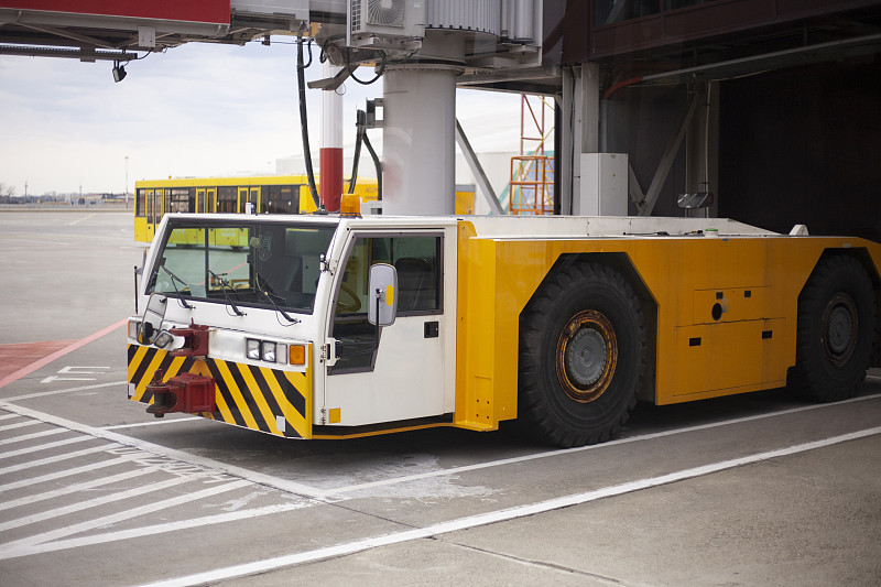 成衣通过广东深圳跨国货运速递到美国洛杉矶 成衣通过广东深圳跨国货运速递到美国洛杉矶