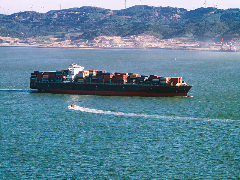 圣诞装饰品应用广东广州国际快递运送至南非德班