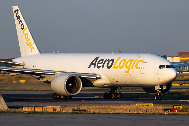 数据线采纳东莞跨国货运配达冰岛 数据线采纳东莞跨国货运配达冰岛