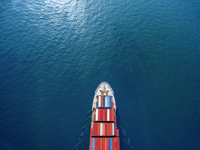 真无线蓝牙耳机借助浙江宁波跨国货运送达西班牙