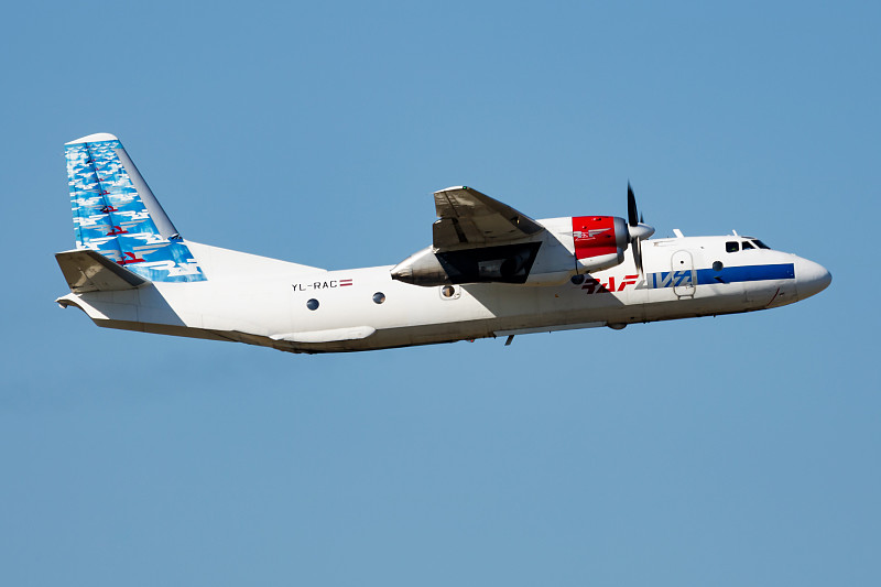 茶饮经深圳外贸物流派送到丹麦