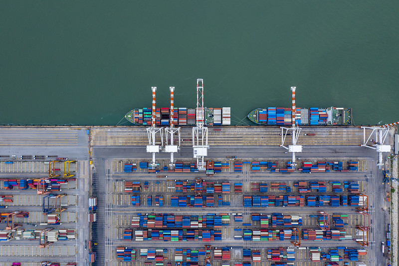 木制烟盒借助广东广州跨境物流托运至阿联酋迪拜