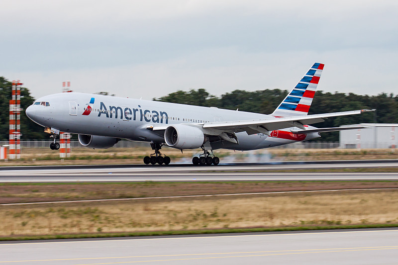 酱料借用佛山国际运输托运至英国