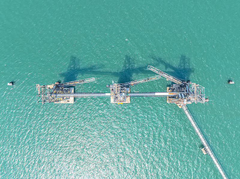 基础化工品采取中国上海跨国货运送达越南胡志明市