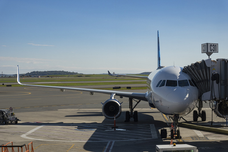 金庸全集采用东莞全球物流配送到荷兰