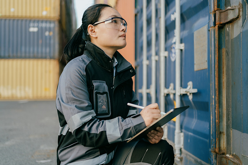 卫星组件使用山东青岛外贸物流递送到印度