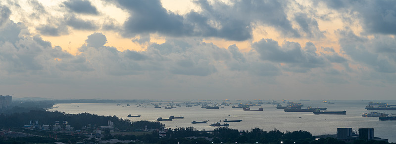 液晶显示器采用中国上海外贸物流运送至日本东京