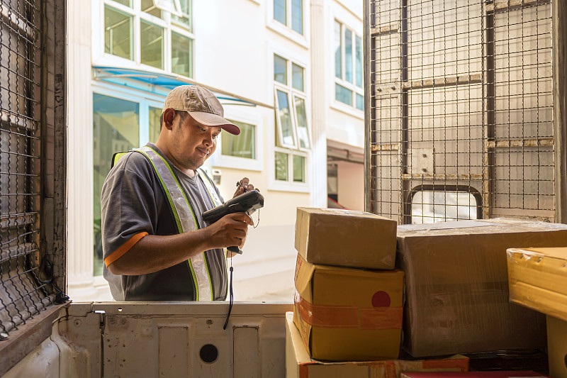 微波通信设备借用江苏连云港外贸物流派送至南非德班