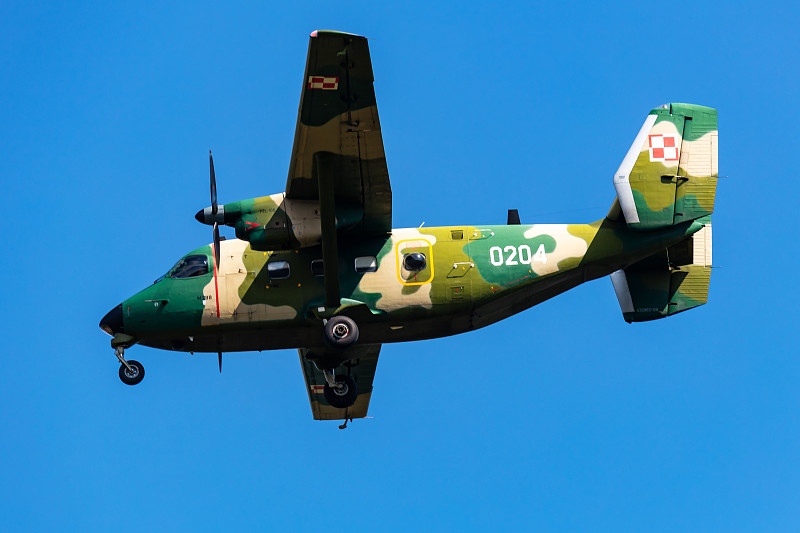 木制储藏柜运用中国上海国际运输快递至秘鲁