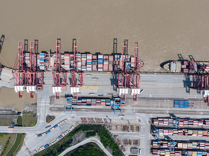 寄快递到法国只需2天!啥都能寄,丢件包赔! 寄快递到法国只需2天!啥都能寄,丢件包赔!