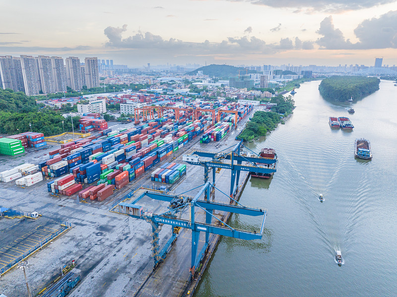 DHL国际快递：在全球市场中的卓越优势