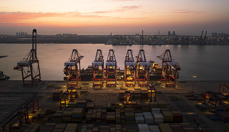 李克强主持召开国务院常务会议，保障交通物流畅通