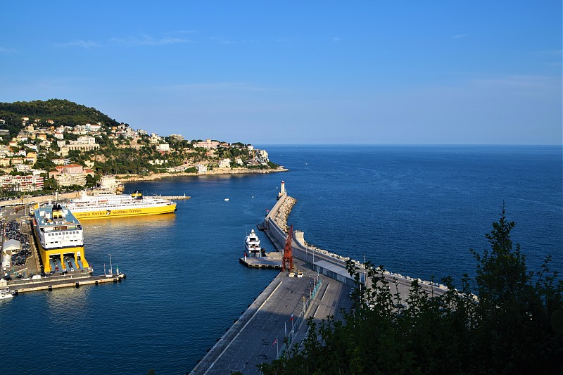 加拿大.坝河机场