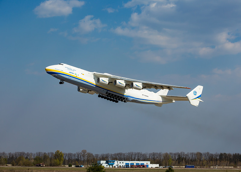 加拿大.鲍威尔河机场