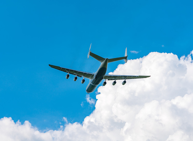 安哥拉.梅农盖机场